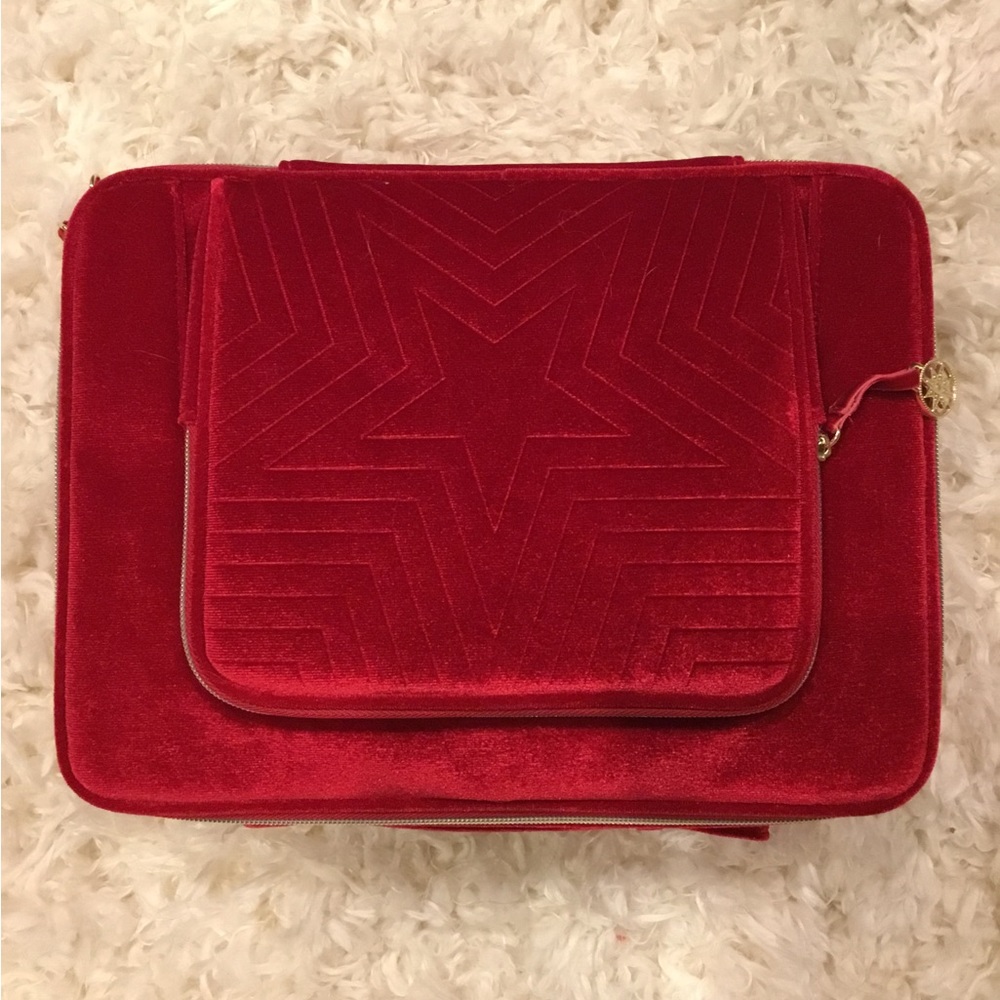 Estée Lauder Red Velvet Train Case, Luxurious - Picture 3 of 7